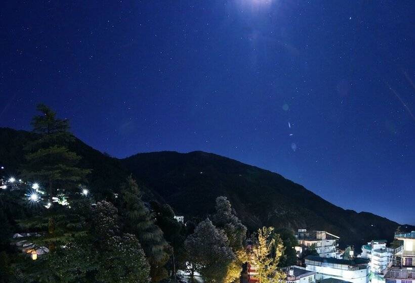 ホテル The Oak Valley