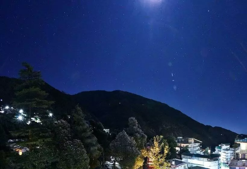 ホテル The Oak Valley