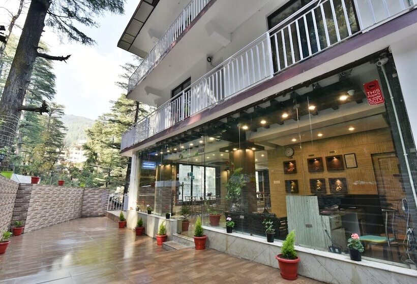 ホテル The Oak Valley