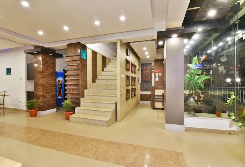 ホテル The Oak Valley