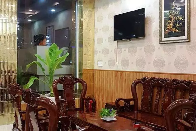 هتل Thi Long Phung