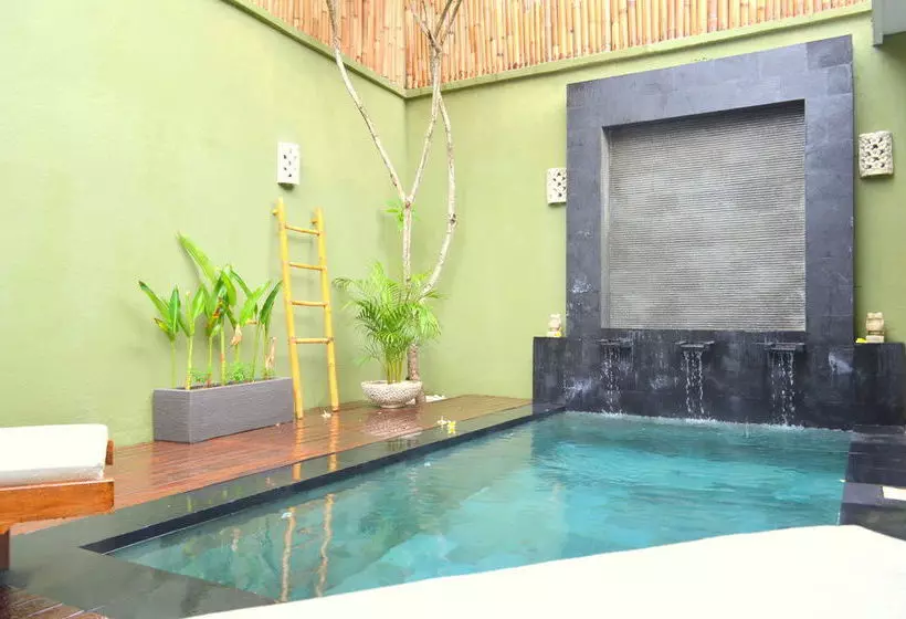 Jas Green Villas And Spa