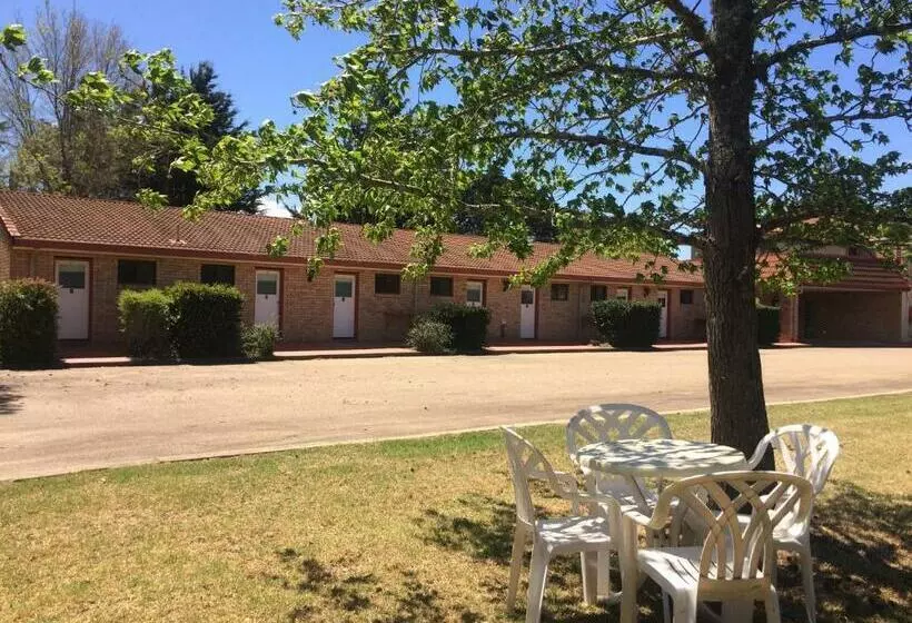 Мотель Idlewilde Country & Town Motorinn