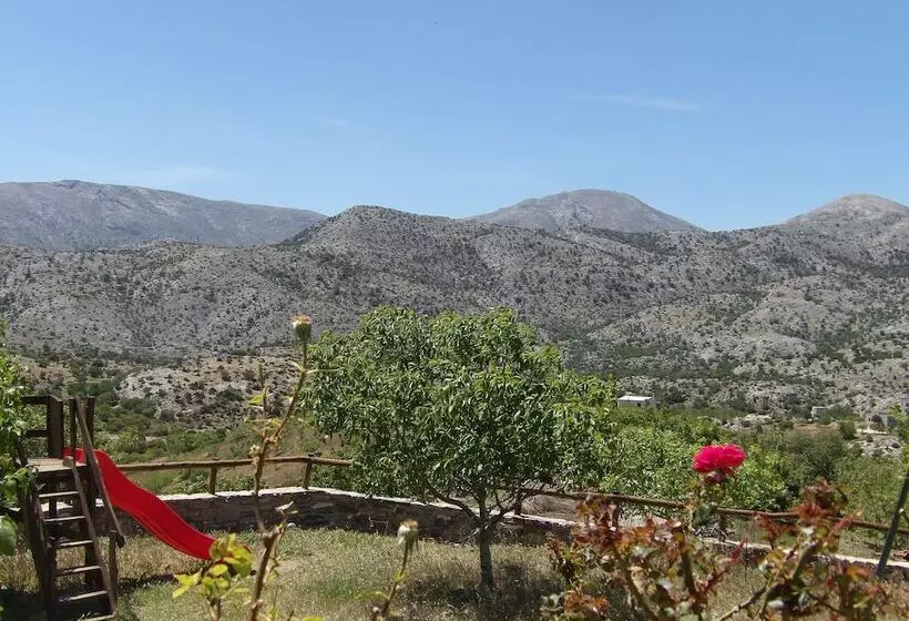 بنسيون Arodamos Traditional Houses