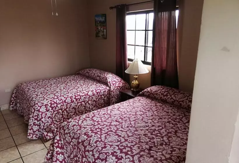 پانسیون La Escalinata