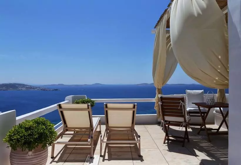 Pension (Hôtel basse catégorie) La Maison Blanche