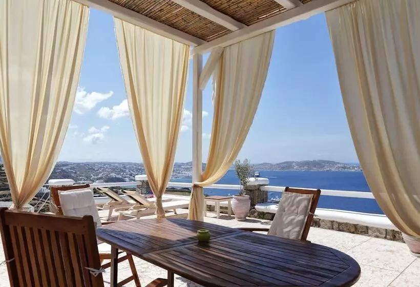 Pension (Hôtel basse catégorie) La Maison Blanche