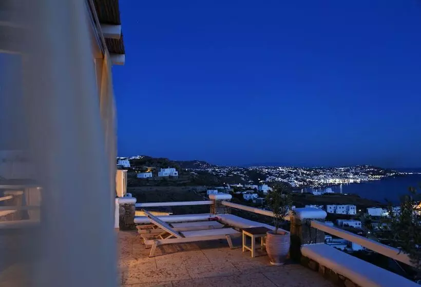 Pension (Hôtel basse catégorie) La Maison Blanche