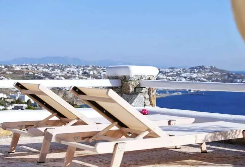 Pension (Hôtel basse catégorie) La Maison Blanche