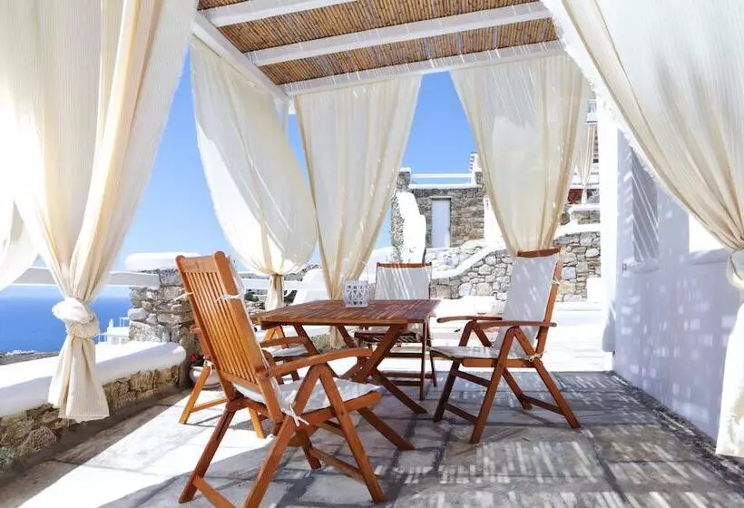 Pension (Hôtel basse catégorie) La Maison Blanche