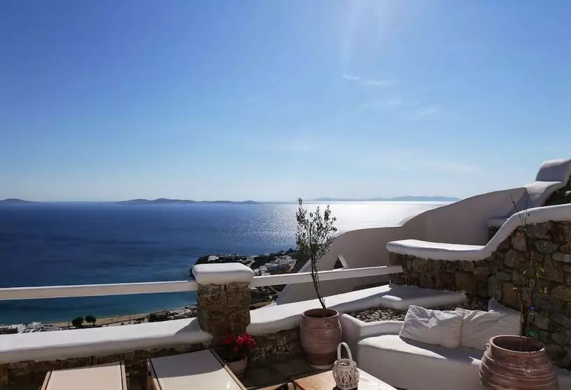 Pension (Hôtel basse catégorie) La Maison Blanche