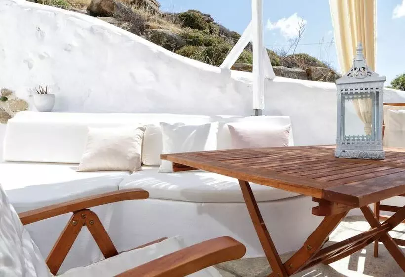 Pension (Hôtel basse catégorie) La Maison Blanche