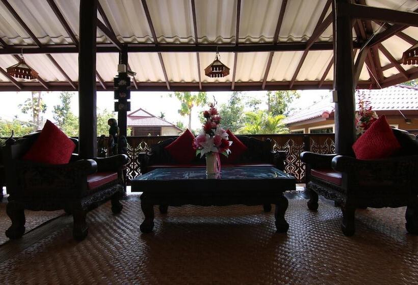 פנסיון Little Teak Home Stay