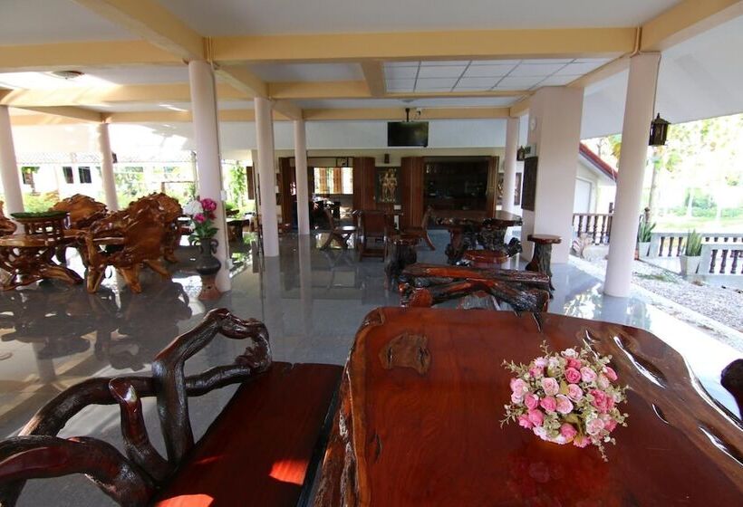 פנסיון Little Teak Home Stay