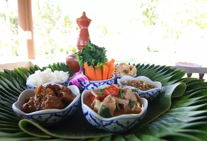 پانسیون Little Teak Home Stay