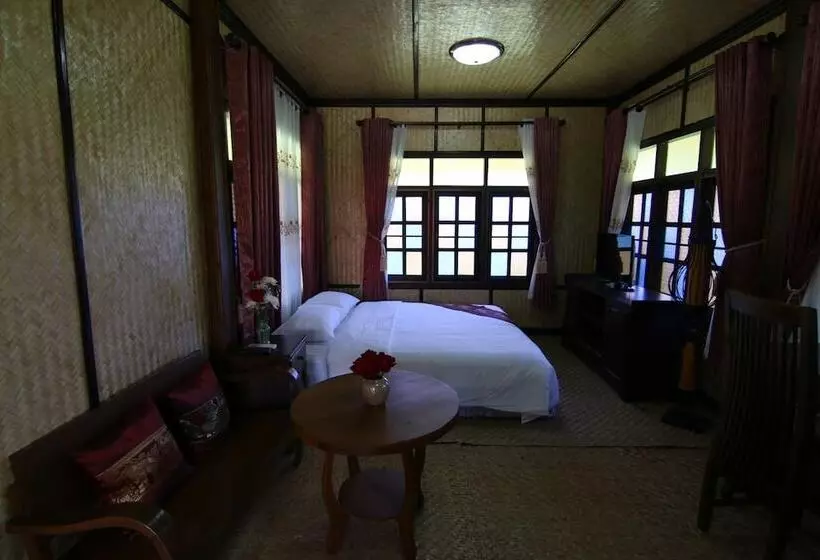 پانسیون Little Teak Home Stay