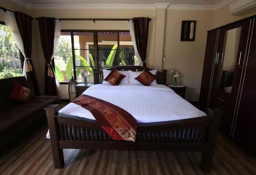 پانسیون Little Teak Home Stay