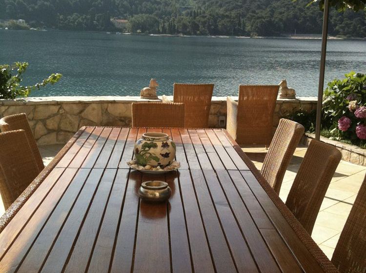 膳宿费 Villa Almadria Luxury Bed & Breakfast Adults Only