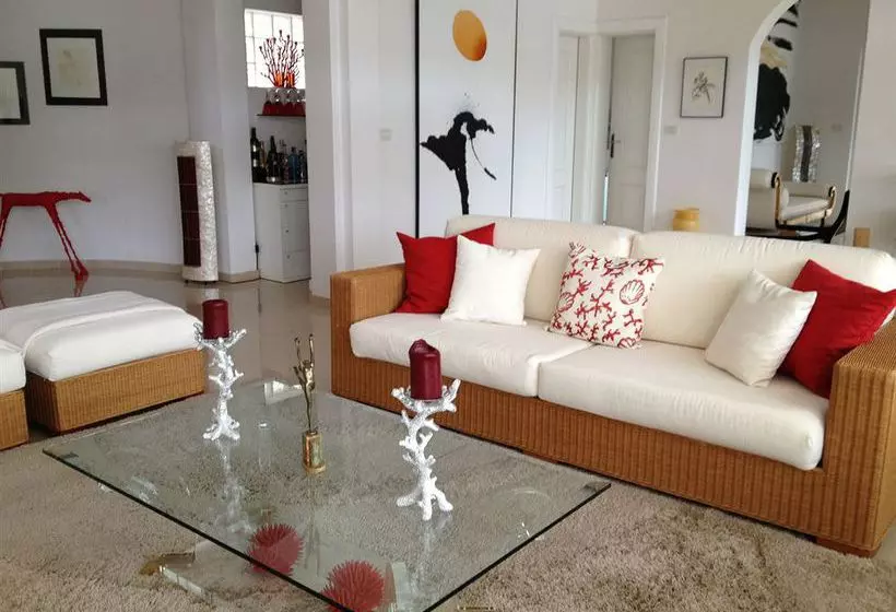 Пансион Villa Almadria Luxury Bed & Breakfast Adults Only