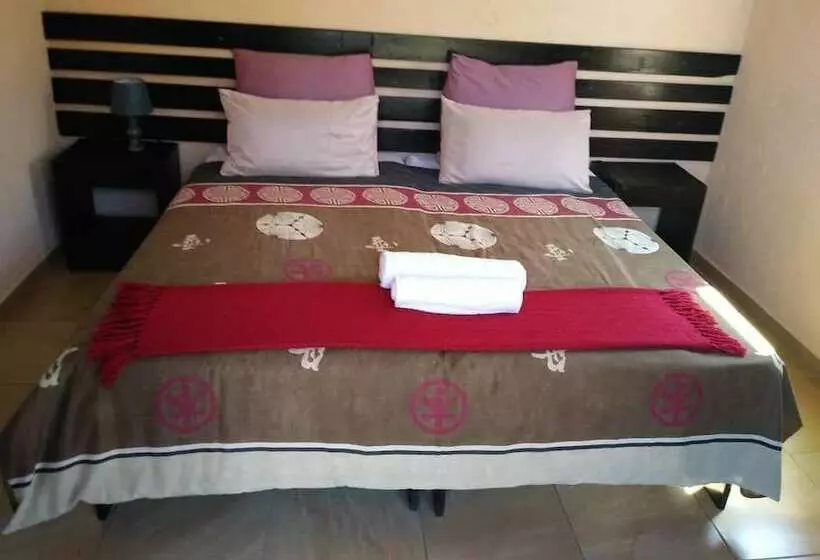 تختخواب و صبحانه Teklos Bnb