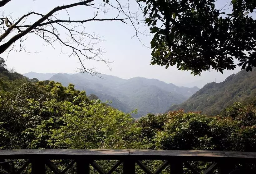 تختخواب و صبحانه Tung Lodge   Miaoli Branch