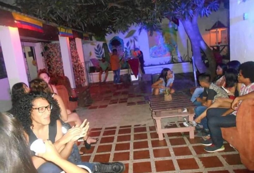 Casa Tropicalia Hostel
