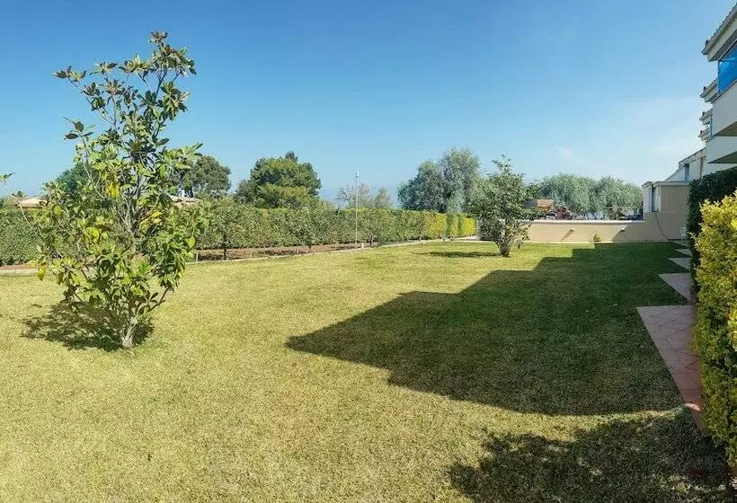 Christopoulos Villas