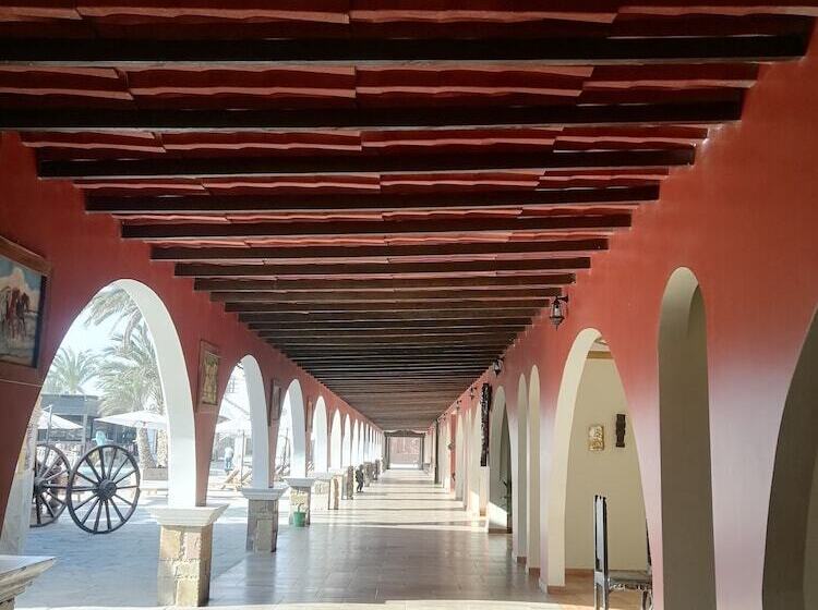 Hacienda Hotel Macacona