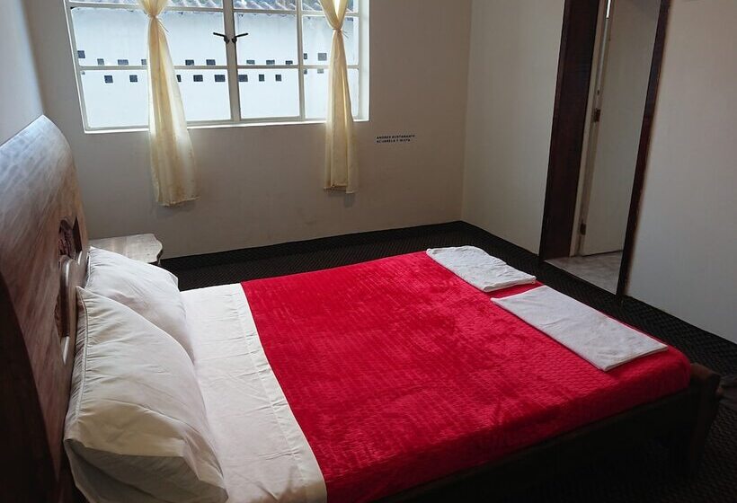 Hostal Cq Candelaria Hostel