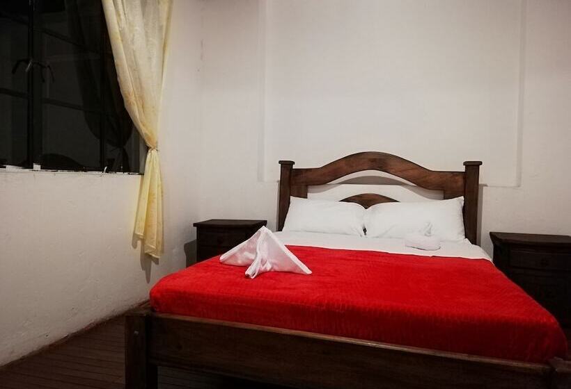 Hostal Cq Candelaria Hostel