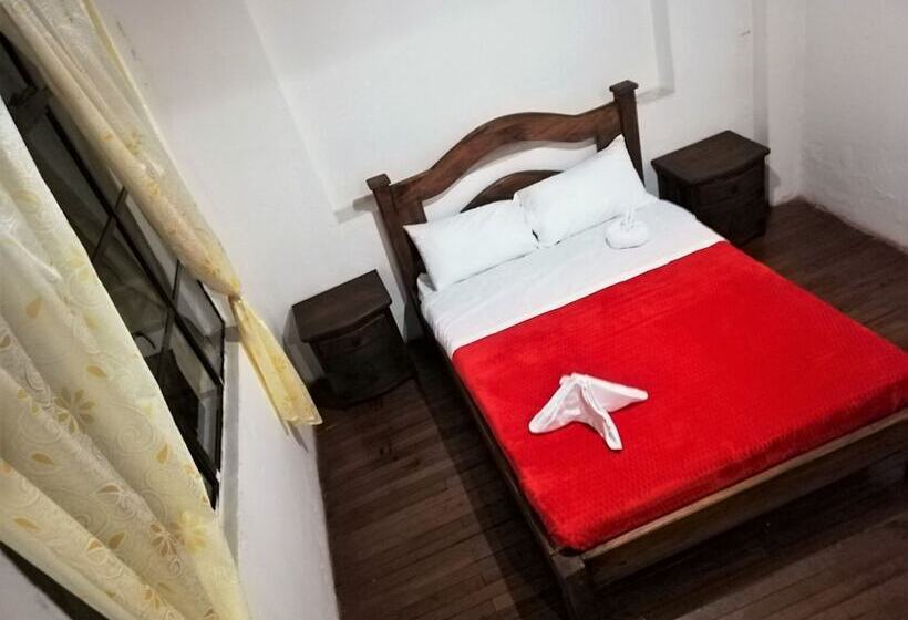 Hostal Cq Candelaria Hostel