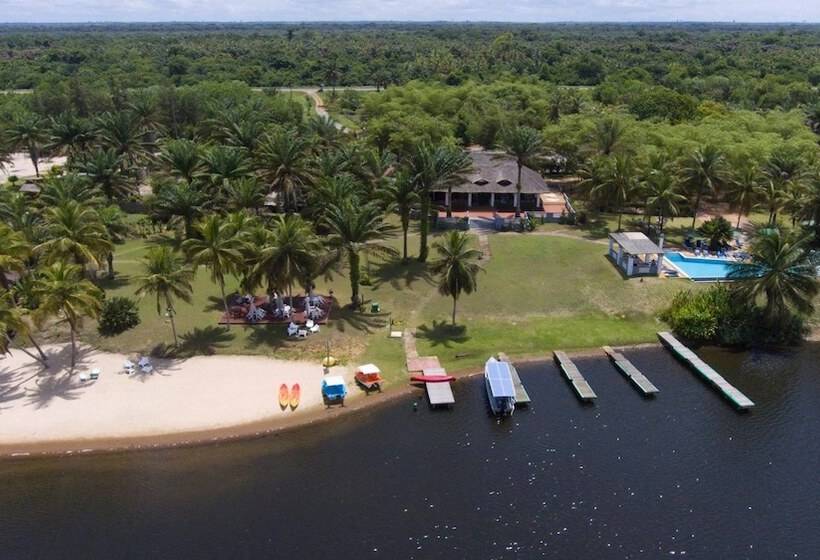 هتل African Queen Lodge