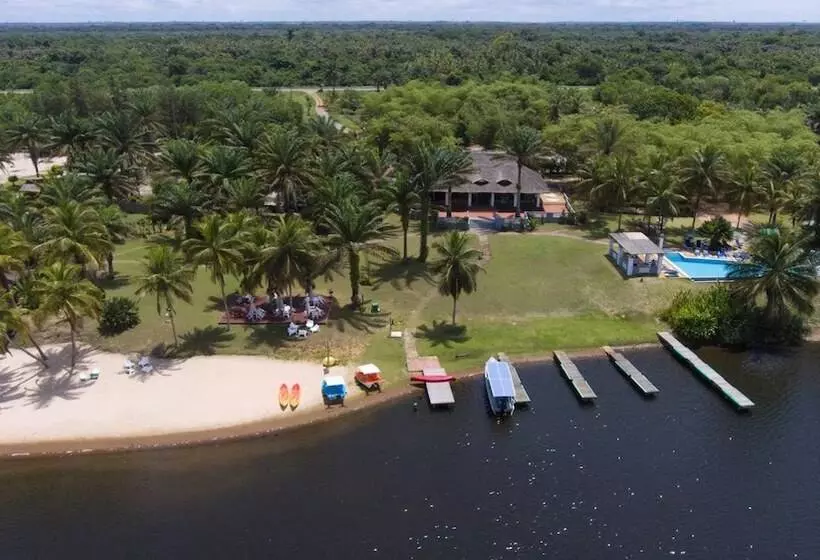 هتل African Queen Lodge