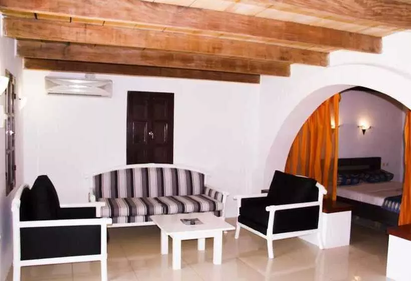 هتل African Queen Lodge