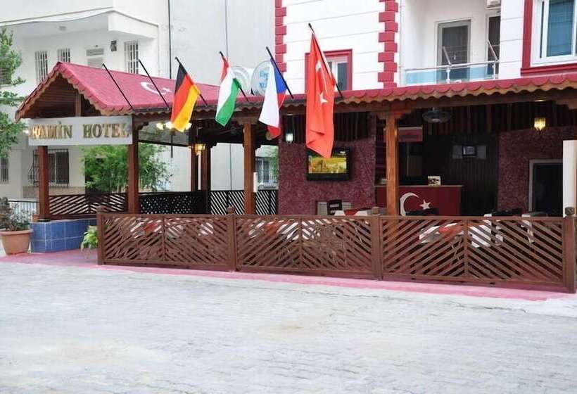 בית מלון כפרי Famin