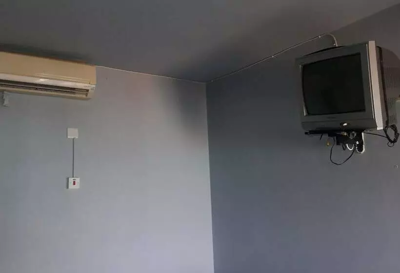 هتل Golden Shore Resort