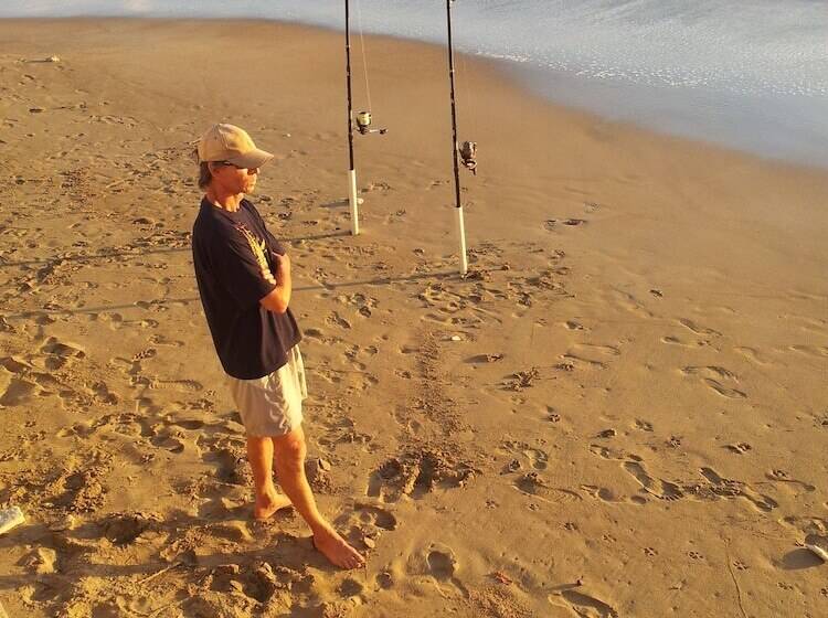 هتل Golden Shore Resort