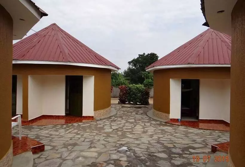 هتل Kalalo Cottage Inn
