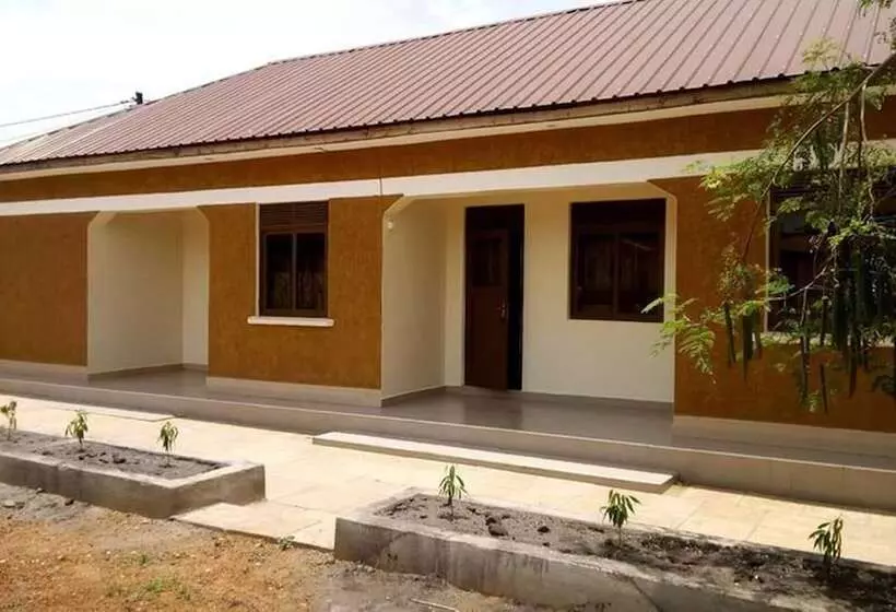 هتل Kalalo Cottage Inn