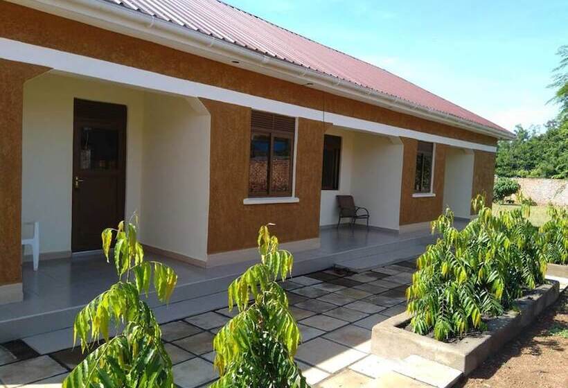 هتل Kalalo Cottage Inn