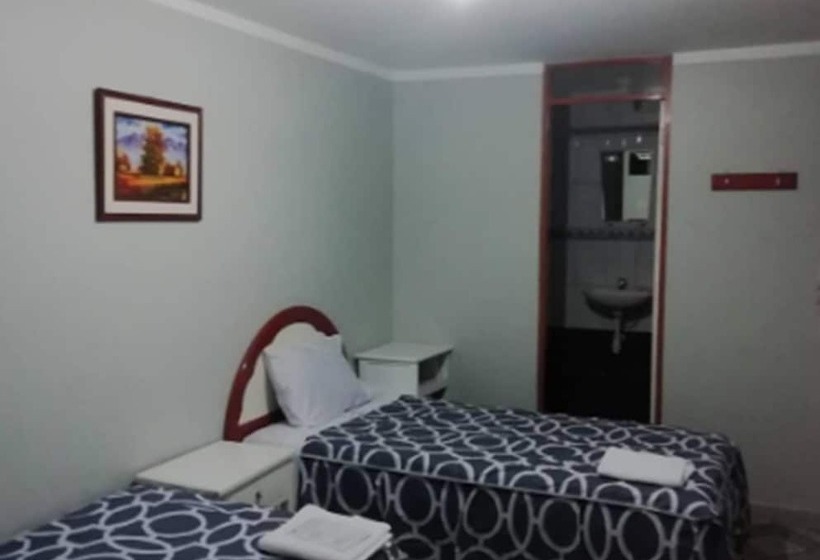 هتل La Posada De Valdez