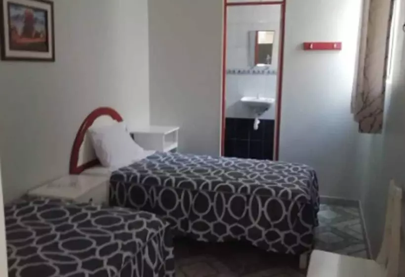 هتل La Posada De Valdez