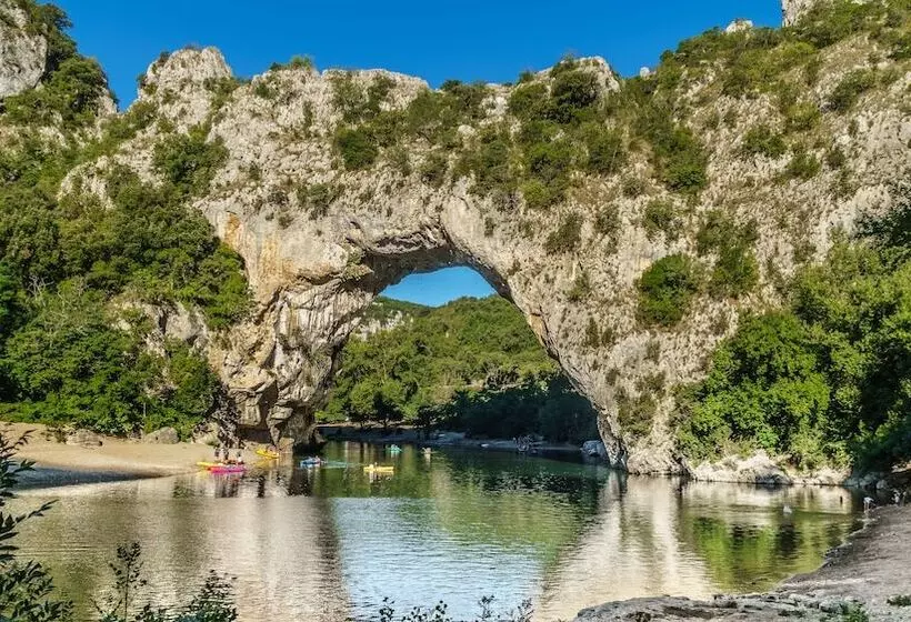 Hotelli Les Persedes Sud Ardeche