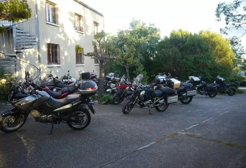 Hotelli Les Persedes Sud Ardeche