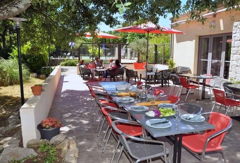 Отель Les Persedes Sud Ardeche