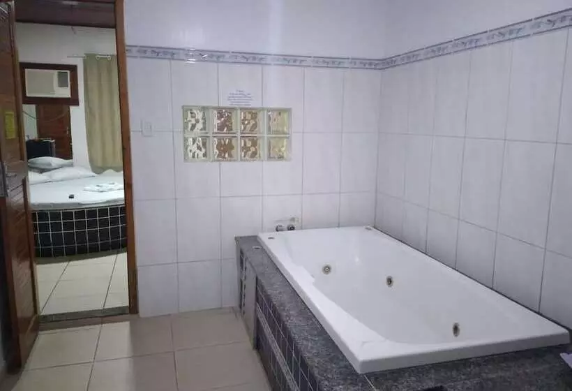 Hotelli Pousada Tropical   Adults Only