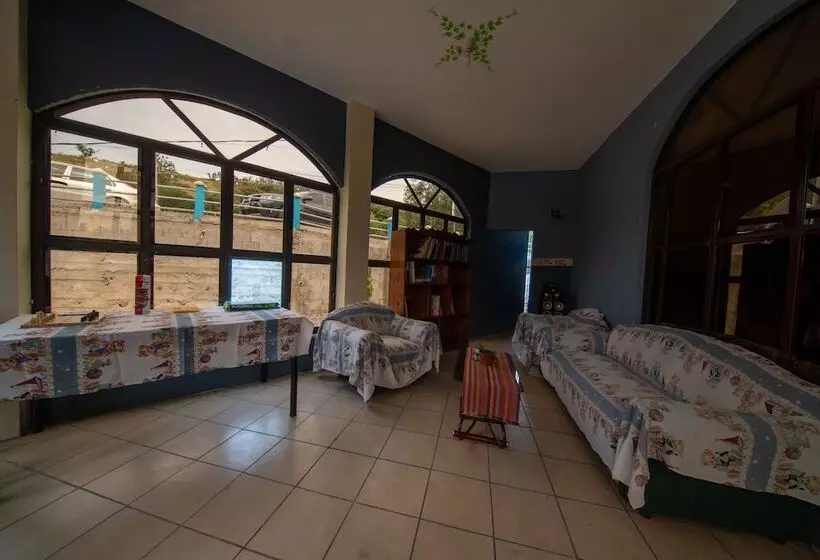 هتل Puerta Al Cielo