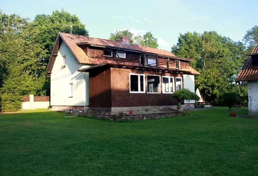 Maaseutuhotelli Agroturystyka Nienasycenie