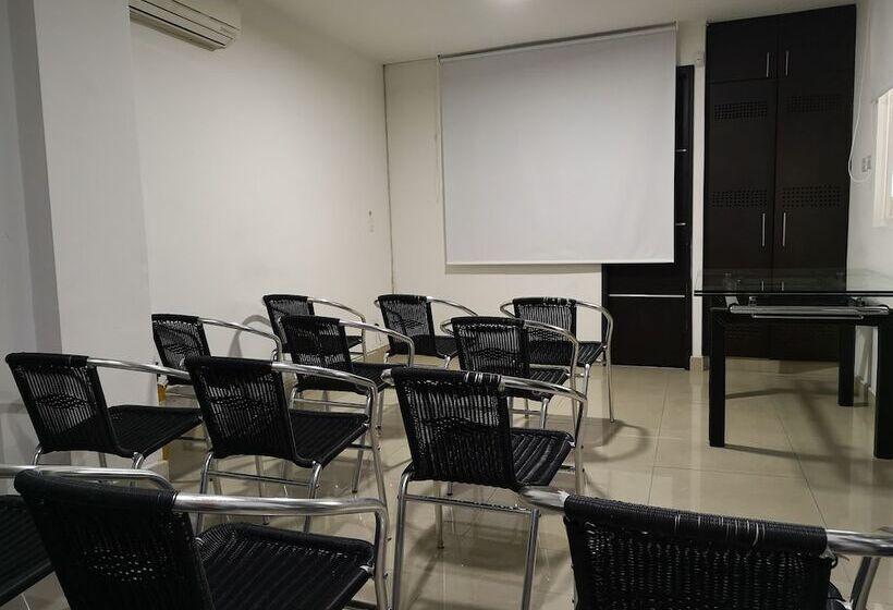 Hotel Santa Cecilia Cali