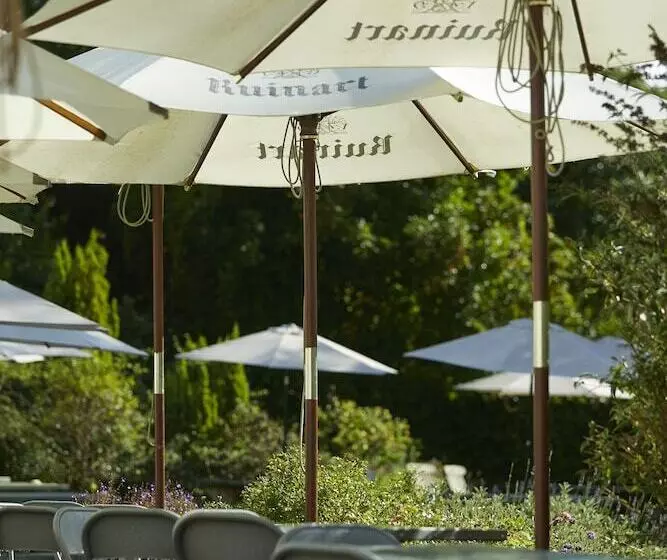 Hotelli Valley Camping At The Wheatsheaf